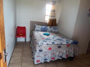 Postel nebo postele na pokoji v ubytování Diamond lodge