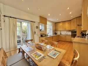 Køkken eller tekøkken på 1 Cobb House