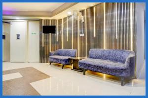 Fotografie z fotogalerie ubytování Hotel Neelagiri The Shiva-Palace near Assi Ghat # Ganga River# Kashi Vishwanath Temple - Restaurants # Car parking - Free Wifi Facilities - Fully Air conditioning Premium Room # Best Premium Hotel Inn Varanasi v destinaci Váránasí