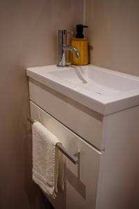 Fotografie z fotogalerie ubytování Chalet confort, Proche Puy duFou, plan d'eau privé v destinaci Menomblet + 28 fotografií