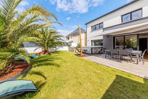 Κήπος έξω από το Jacuzzi, Sauna, Ping-Pong & Billard, Les Alizés