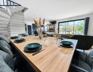 Χώρος καθιστικού στο Jacuzzi, Sauna, Ping-Pong & Billard, Les Alizés