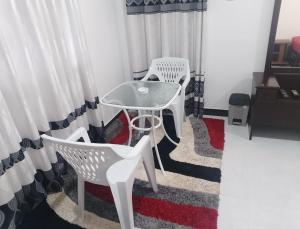 Χώρος καθιστικού στο Akshaya Guest Inn Kandy +32 φωτογραφίες