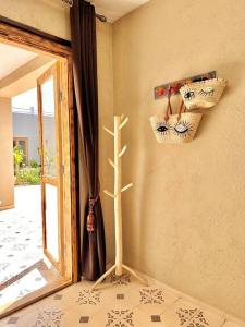 Postel nebo postele na pokoji v ubytování Sultana Suite by Maj Nia - Jardin - Piscine - Luxe - 4 Px