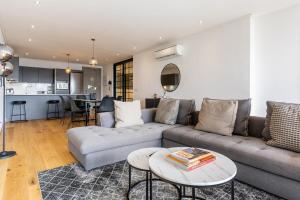 Гостиная зона в Cosy, Morden and Stylish