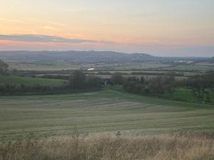 Naturlandskabet i nærheden af luksusteltet