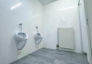 Fotografie z fotogalerie ubytování Ruime accommodatie voor 12 personen op begane grond v destinaci Bunkenburg