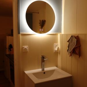 Ένα μπάνιο στο Appartement cosy centre ville