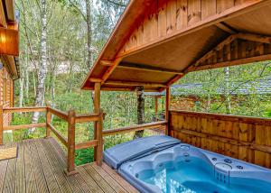 Φωτογραφία από το άλμπουμ του Quarry Walk Lodges σε Cheadle