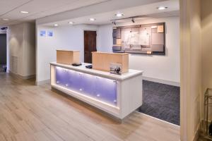 Vstupní hala nebo recepce v ubytování Holiday Inn Express Burlington by IHG + 71 fotografií