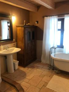 Koupelna v ubytování Siedlisko Błominko + 95 fotografií