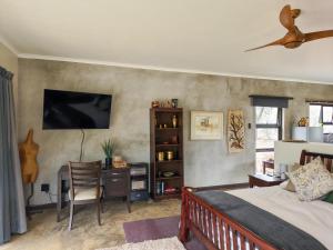 A television and/or entertainment centre at Savanna Villas