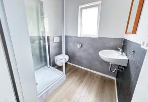 Gallery image of 33-45 - Studioappartement voor 2 gasten in Bunkenburg +4 photos