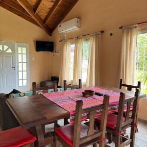 Μια τηλεόραση ή/και κέντρο ψυχαγωγίας στο El Cantar de los Pajaros +60 φωτογραφίες