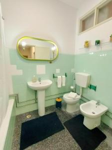 Koupelna v ubytování Lovely apartment in city center