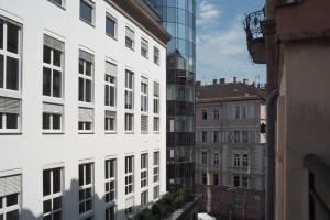 Budova, v ktorej sa apartmán nachádza