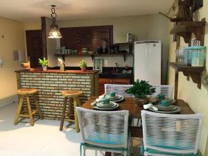 Η κουζίνα ή μικρή κουζίνα στο AP 205 - Flecheiras Residence