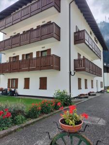 Φωτογραφία από το άλμπουμ του Appartamento l'angelo σε Predazzo