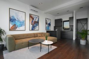 Gallery image of Oasis House 