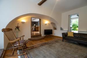 TV a/nebo společenská místnost v ubytování Spacious 3 bedroom country house