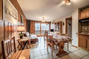 Køkken eller tekøkken på Appartement Edelweiss - 7 personnes