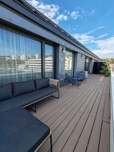 Μπαλκόνι ή βεράντα στο C-Home