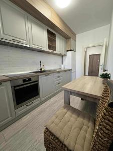 Køkken eller tekøkken på Q Luxury Apartment