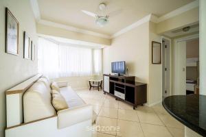 Μια τηλεόραση ή/και κέντρο ψυχαγωγίας στο Apto c/ 2Q 100m da praia central - BC - EDG402