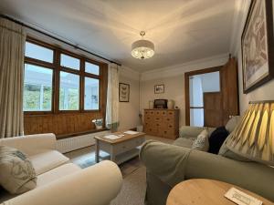 Posezení v ubytování 5 Belmont Terrace