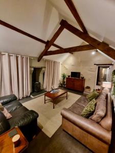 Posezení v ubytování The Piggery - North Wales Retreat - Wilde Retreats