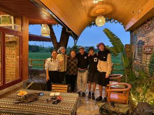 Επισκέπτες που μένουν στο Tamcoc Moon An Bungalow & Restaurant +45 φωτογραφίες