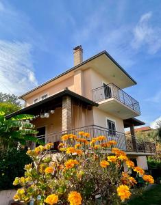 Το κτήριο όπου στεγάζεται  η παραθεριστική κατοικία +17 φωτογραφίες