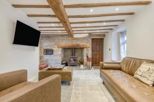 TV a/nebo společenská místnost v ubytování 4 Bed in Peterchurch oc-s34019