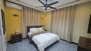 Ένα ή περισσότερα κρεβάτια σε δωμάτιο στο Burrow 99 Lounge