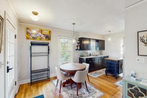 Η κουζίνα ή μικρή κουζίνα στο Clark House +7 φωτογραφίες