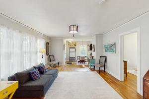 Χώρος καθιστικού στο Clark House