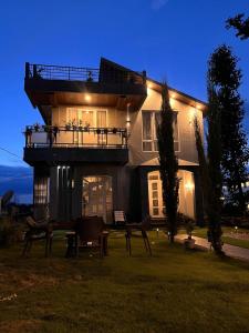 Το κτήριο όπου στεγάζεται  ο ξενώνας