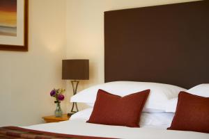 Imagem da galeria de Elmers Court Hotel em Lymington