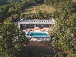 Бассейн в Villa Romana 4 personnes или поблизости +2 фотографии