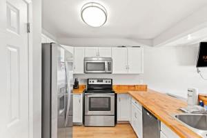 Kuchyň nebo kuchyňský kout v ubytování 5218 Beach Dr C