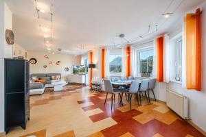 Χώρος καθιστικού στο Haus Köll - by myNests