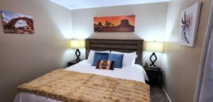 Ένα ή περισσότερα κρεβάτια σε δωμάτιο στο Hot Tub, Pool Table, Swing Sets, Theater, Kayaks