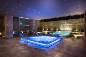 Bazén v ubytování Pietre Nere Resort & Spa nebo v jeho okolí