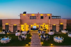 Budova, kde se vila nachází + 28 fotografií