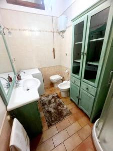 Ένα μπάνιο στο Dimora Sangiovanni