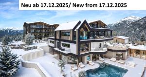 Nespecifikovaný výhled na hory nebo výhled na hory při pohledu z hotelu