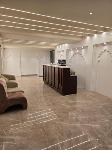 Khu vực ghế ngồi tại Hotel Sanidhyam Bliss