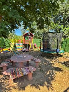 Herní místnost nebo prostor pro děti v ubytování Beaver lodge - Dabrova Koliba