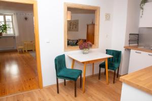 Kuchyň nebo kuchyňský kout v ubytování Altstadtwohnung mit Burgblick + 21 fotografií