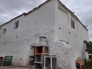 Το κτήριο όπου στεγάζεται  η παραθεριστική κατοικία +5 φωτογραφίες